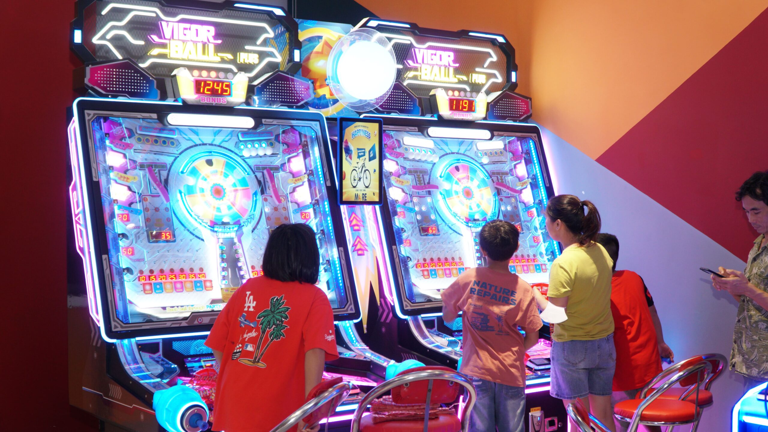 Mô hình Video Games hiện đại, trải nghiệm sống động
